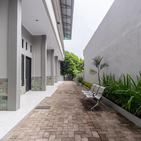 โรงแรมกรีน เคเอ็นโอ เมดาน ภายนอก รูปภาพ